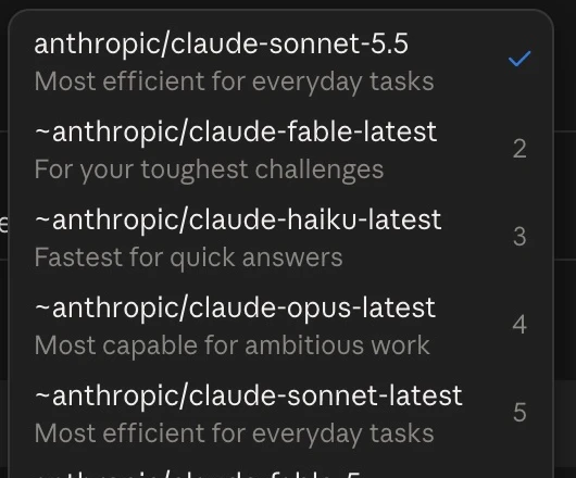 Выбранный Sonnet 5.5 в меню приложения Claude